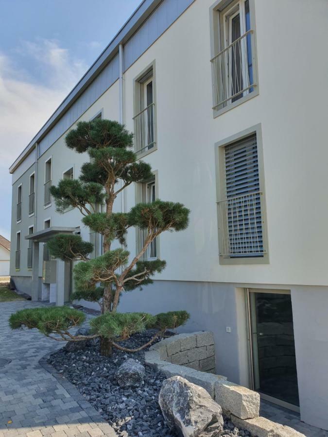 Wohnstation Apartman Subingen Kültér fotó