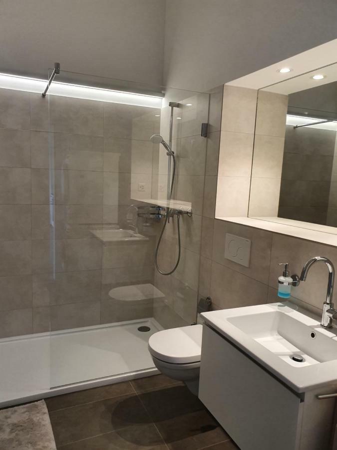 Wohnstation Apartman Subingen Kültér fotó